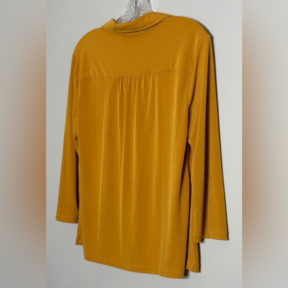 Carmen Marc Valvo Mustard Blouse Size Medium - Picture 7 of 8